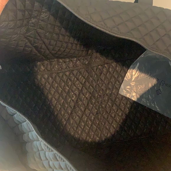 ‼️FIRM‼️ NWT Vera Bradley xl duffel bag classic black - Picture 9 of 12